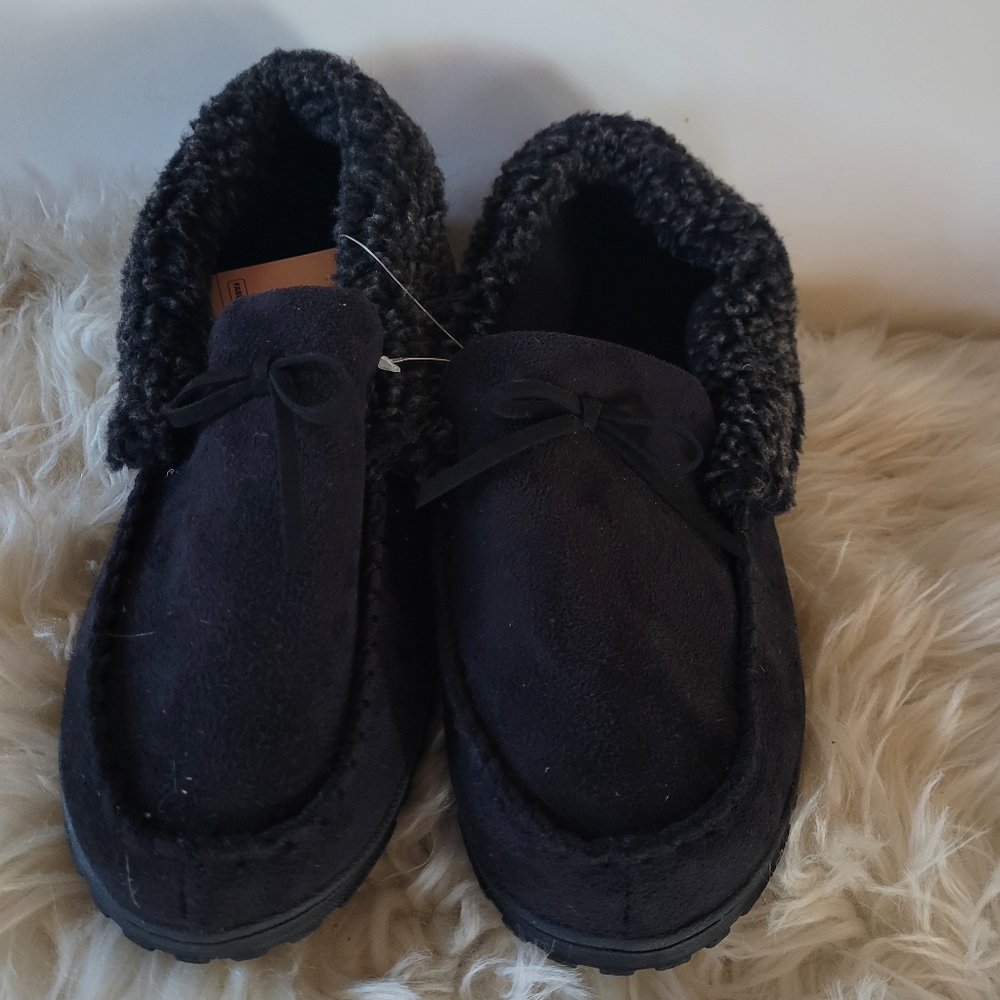 Slippers shoes black color with teddy inside